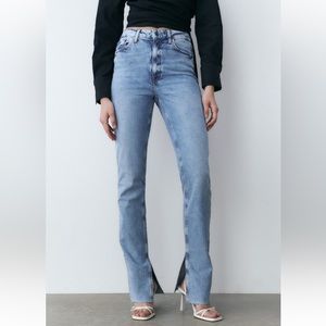 NWOT Zara High-waisted Slim Flare Jeans (Size 2)